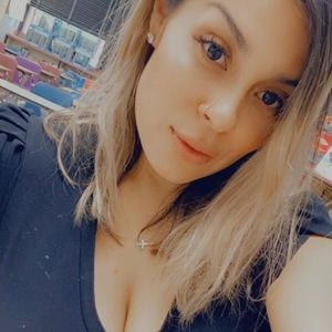 Meet your Posher, Adriana